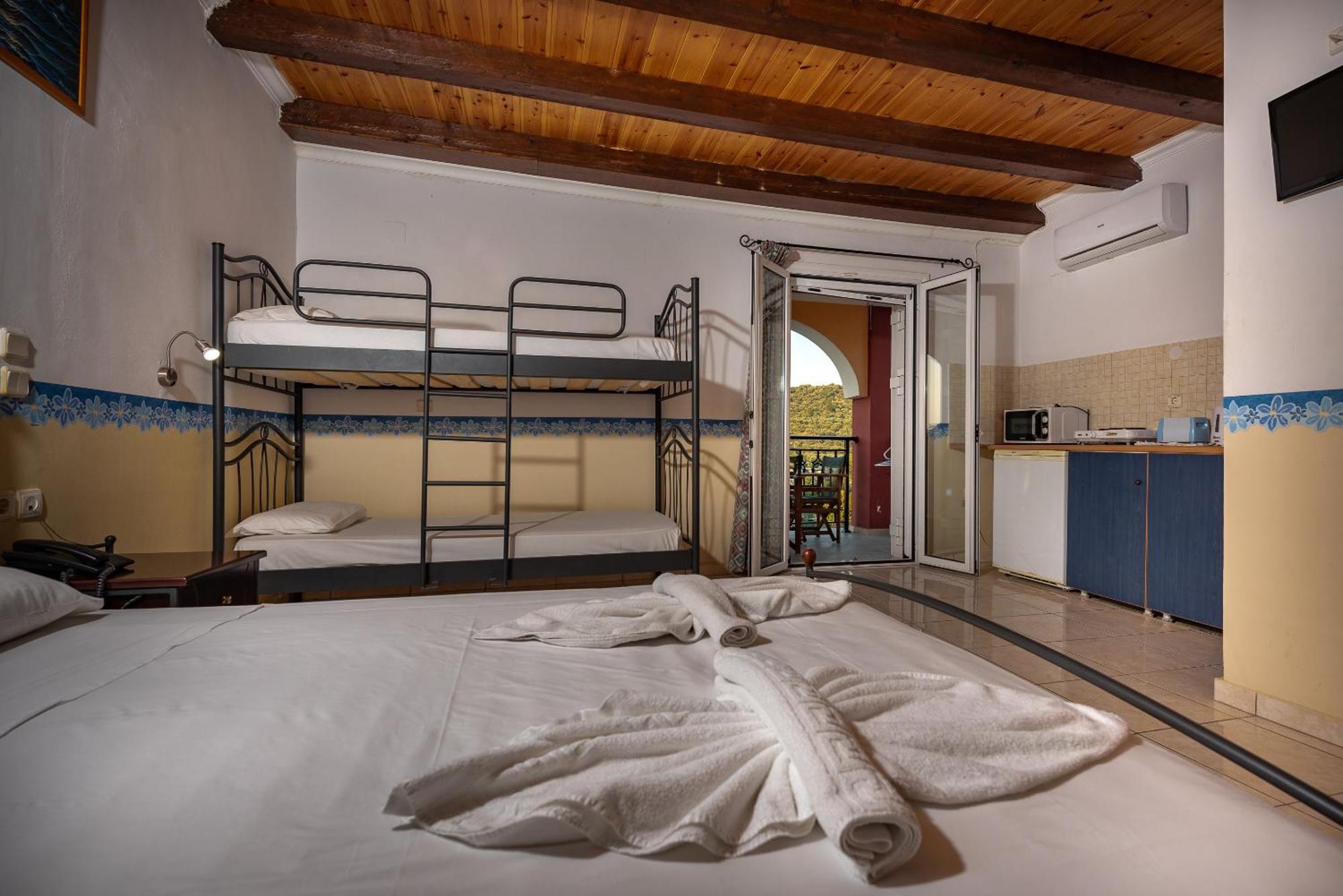 Tsiolis Studios & Apartments Tsilivi  Buitenkant foto